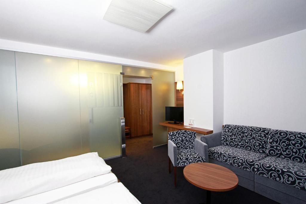 Pension Am Kurpark Vienna Luaran gambar