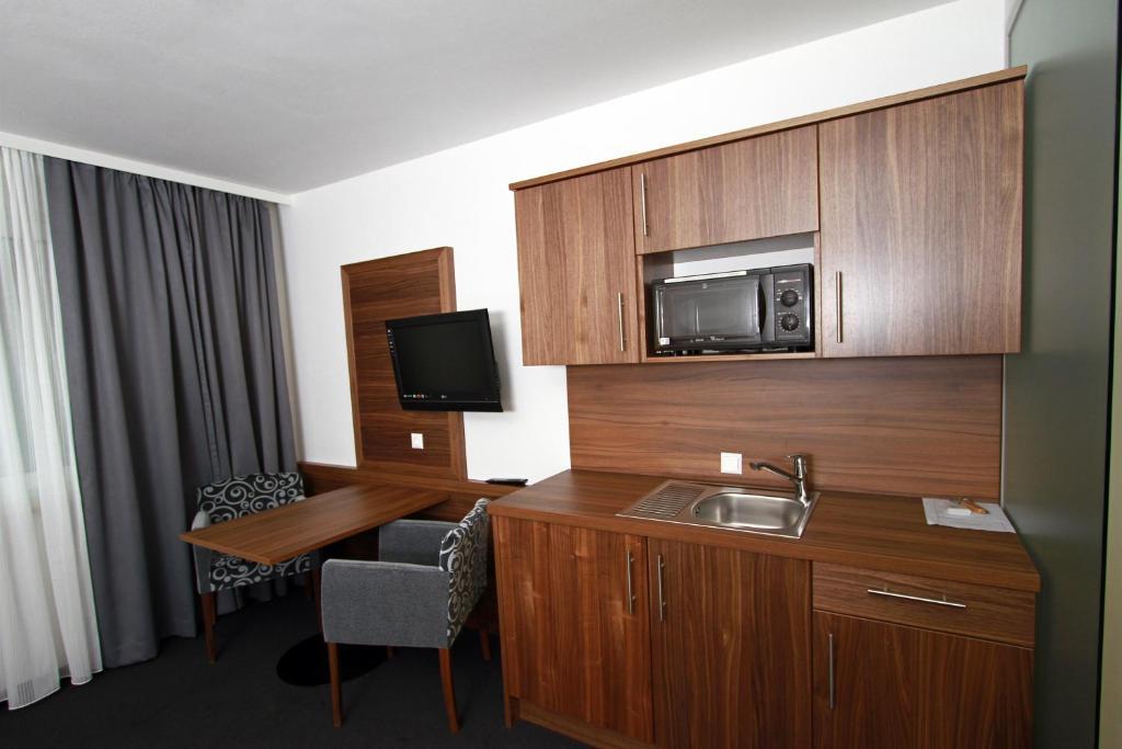 Pension Am Kurpark Vienna Luaran gambar